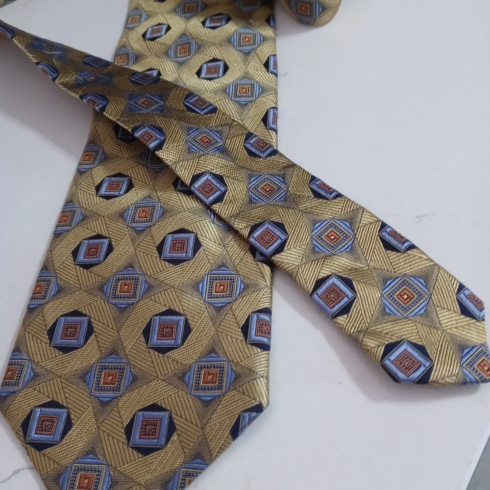 Kolte Italy Classic Designer 100%Silk Blue/Gold Men's Necktie Made in Italy 59/4